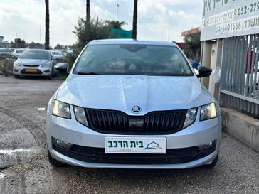 סקודה אוקטביה