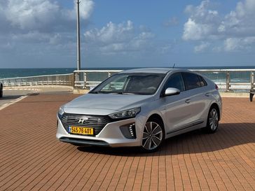 יונדאי איוניק