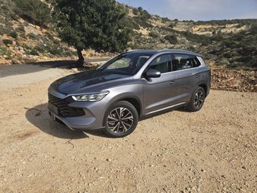 בי ווי די SEAL 5