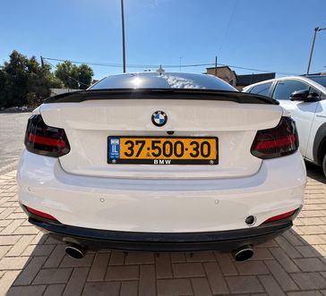 ב מ וו M2