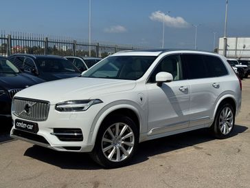 וולבו XC90
