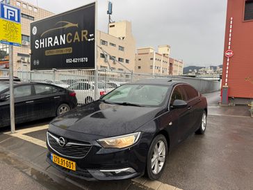 אופל אינסיגניה