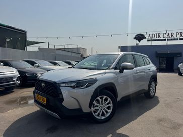 טויוטה קורולה קרוס