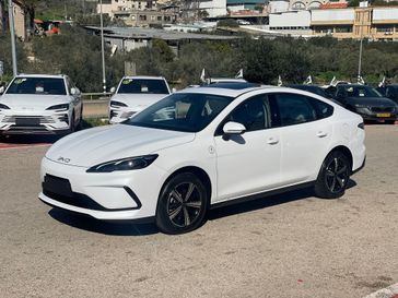 בי ווי די SEAL 5