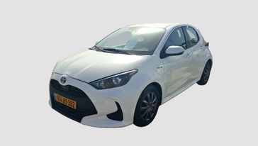 טויוטה יאריס