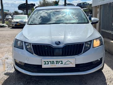 סקודה אוקטביה