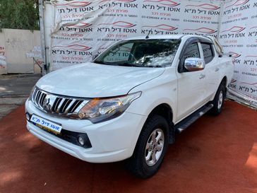 מיצובישי L-200