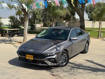 יונדאי אלנטרה