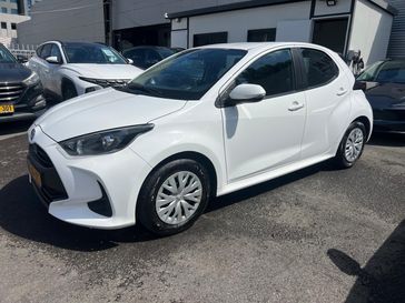 טויוטה יאריס