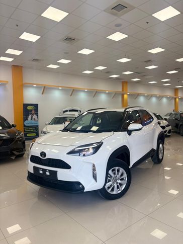 טויוטה יאריס קרוס