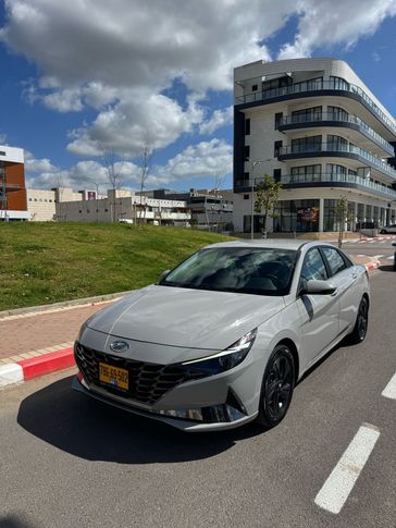 יונדאי אלנטרה