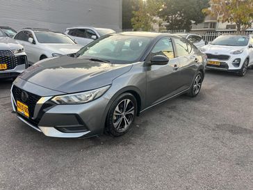 ניסאן סנטרה