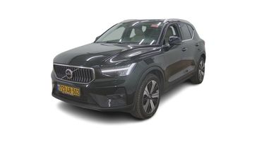 וולבו XC40