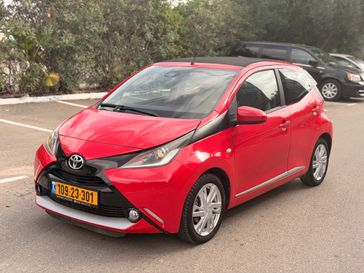 טויוטה אייגו