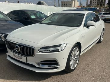 וולבו S90