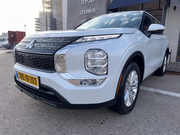 מיצובישי אאוטלנדר