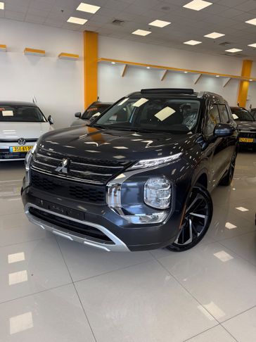 מיצובישי אאוטלנדר