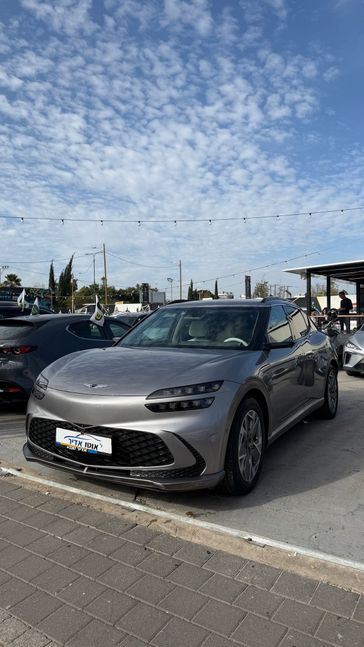 יונדאי GENESIS  GV60