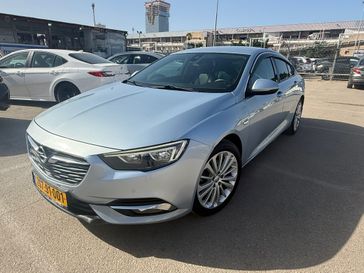 אופל אינסיגניה