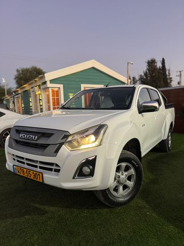 איסוזו D-Max