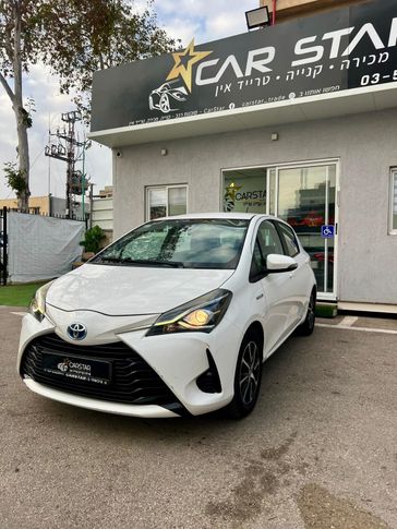 טויוטה יאריס