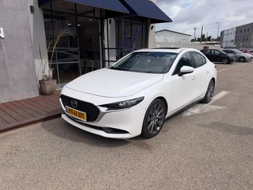 מזדה 3