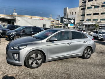 יונדאי איוניק