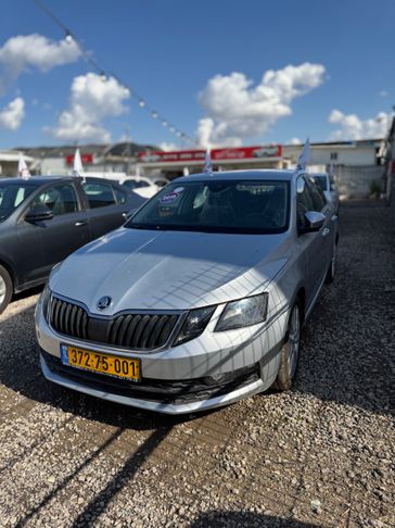 סקודה אוקטביה