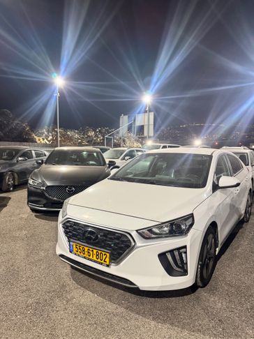 יונדאי איוניק