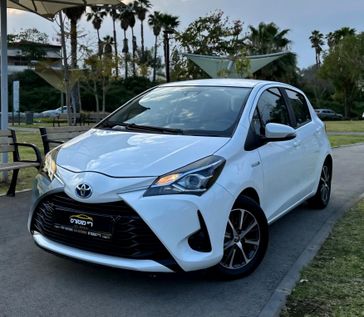 טויוטה יאריס