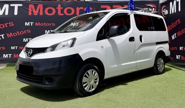 ניסאן NV200