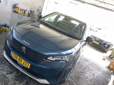 פיג'ו 3008