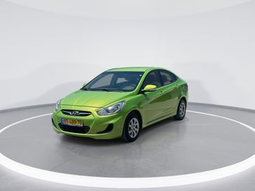 יונדאי I25