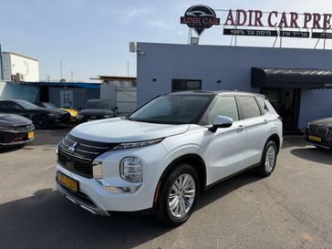 מיצובישי אאוטלנדר