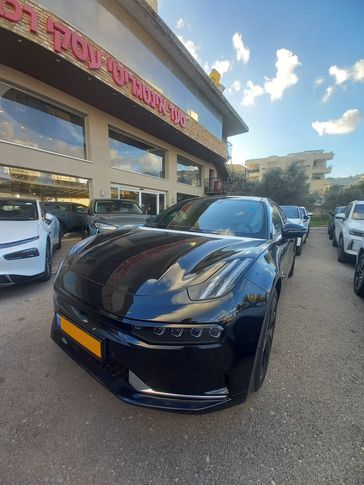 זיקאר ZEEKR 001