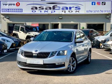 סקודה אוקטביה