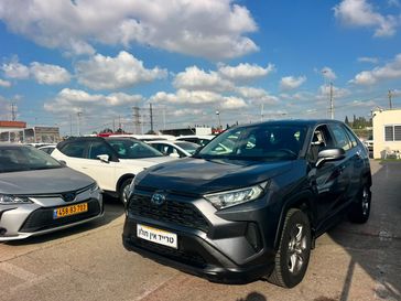 טויוטה RAV4