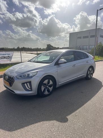 יונדאי איוניק