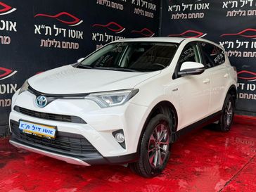 טויוטה RAV4