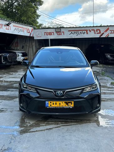 טויוטה קורולה