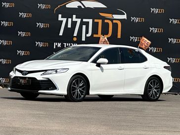 טויוטה קאמרי