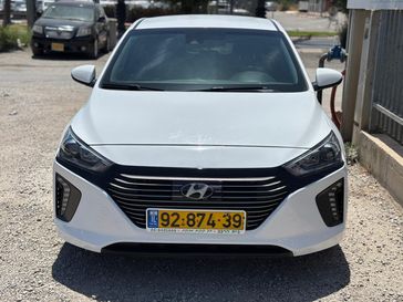 יונדאי איוניק