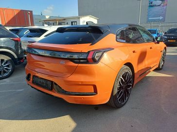 זיקאר ZEEKR 001