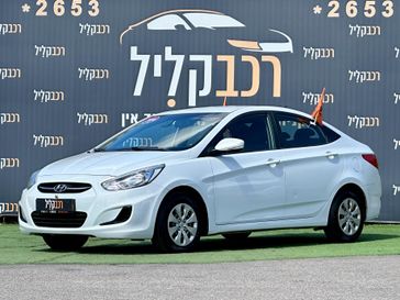 יונדאי I25