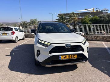 טויוטה RAV4