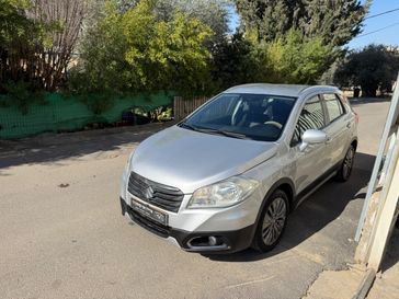 סוזוקי SX4 CROSSOVER