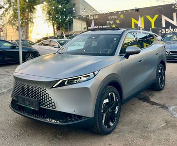 אומודה 7 PHEV