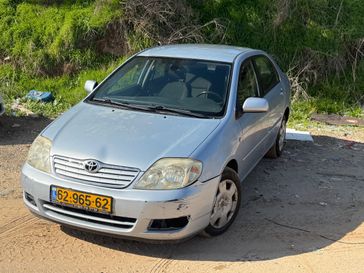 טויוטה קורולה