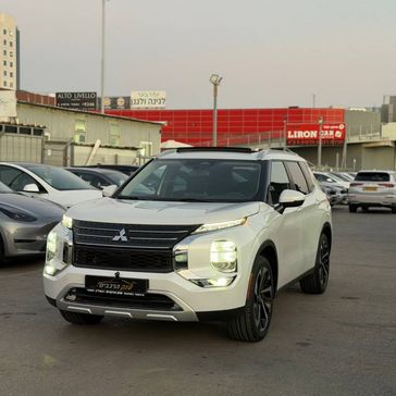 מיצובישי אאוטלנדר