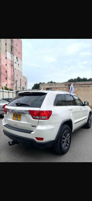 ג'יפ גראנד צ'ירוקי